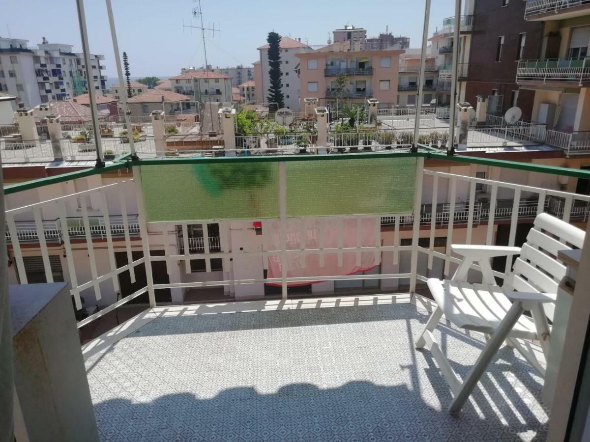 Appartament Fiori Di Mare 008059-Lt-0219 Apartman Taggia Kültér fotó